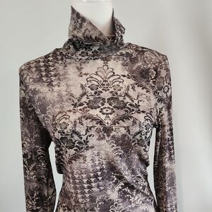Karen Kane Black and Gray Patterned Blouse